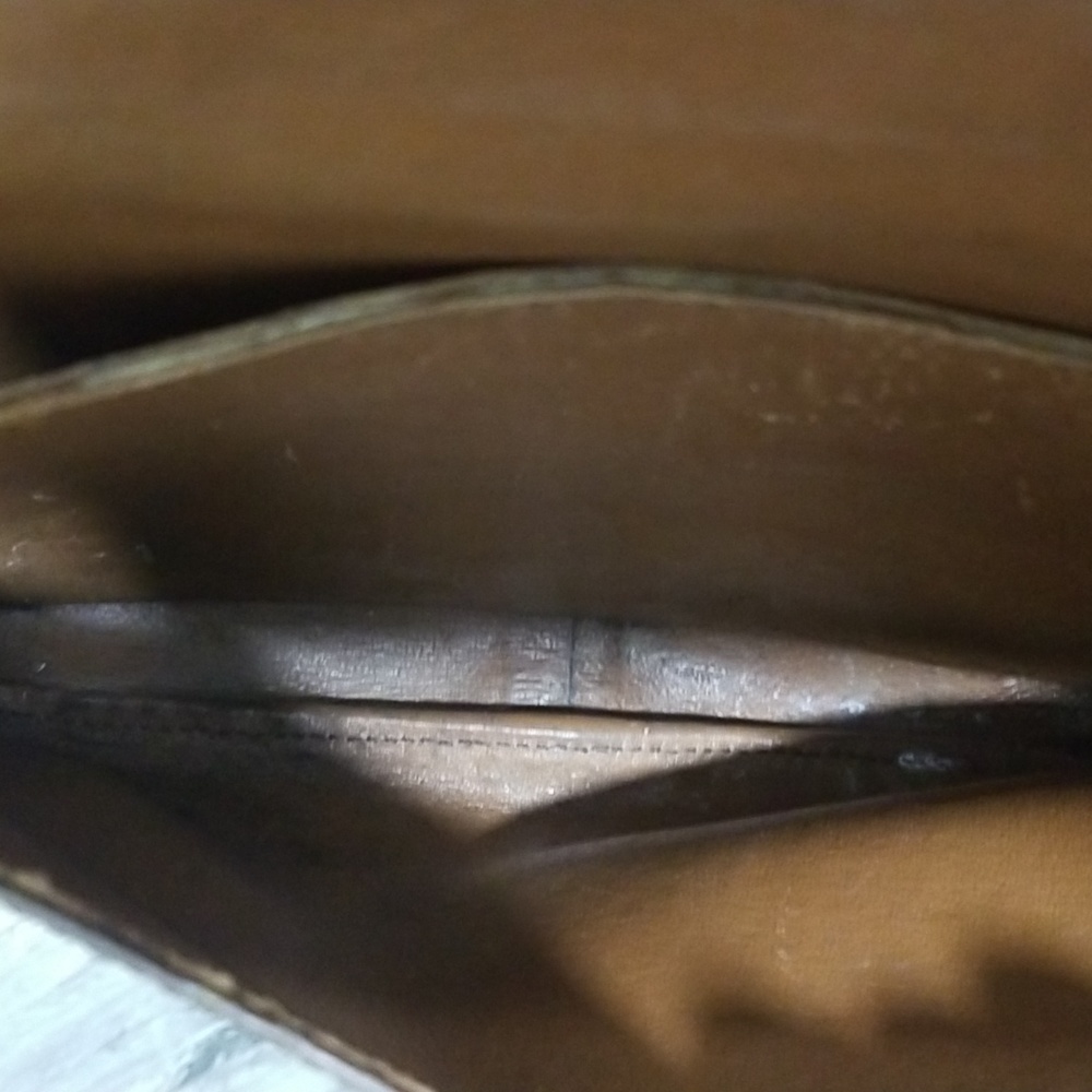 Purse - Picture 17 of 17